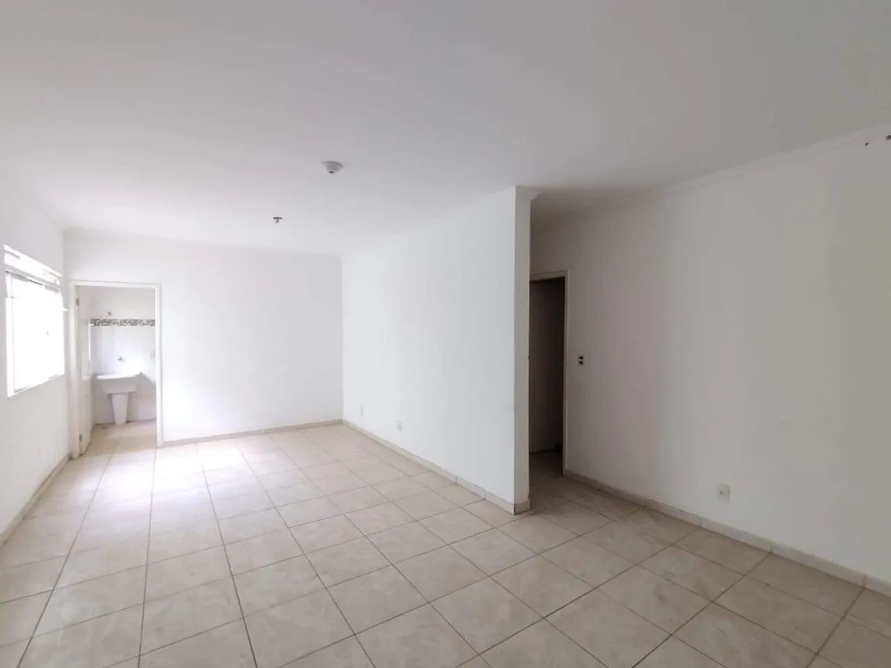 Apartamento no Bairro Jardim Itaporã, 2 quartos, 1 suíte, 1 vaga, RESIDENCIAL ANTONIO SERG