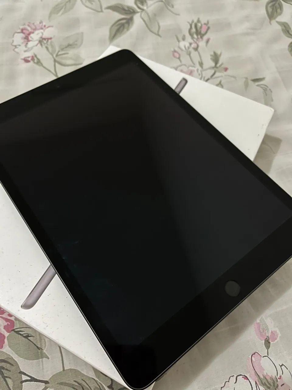 iPad 9ª geração + capa, teclado e mouse 