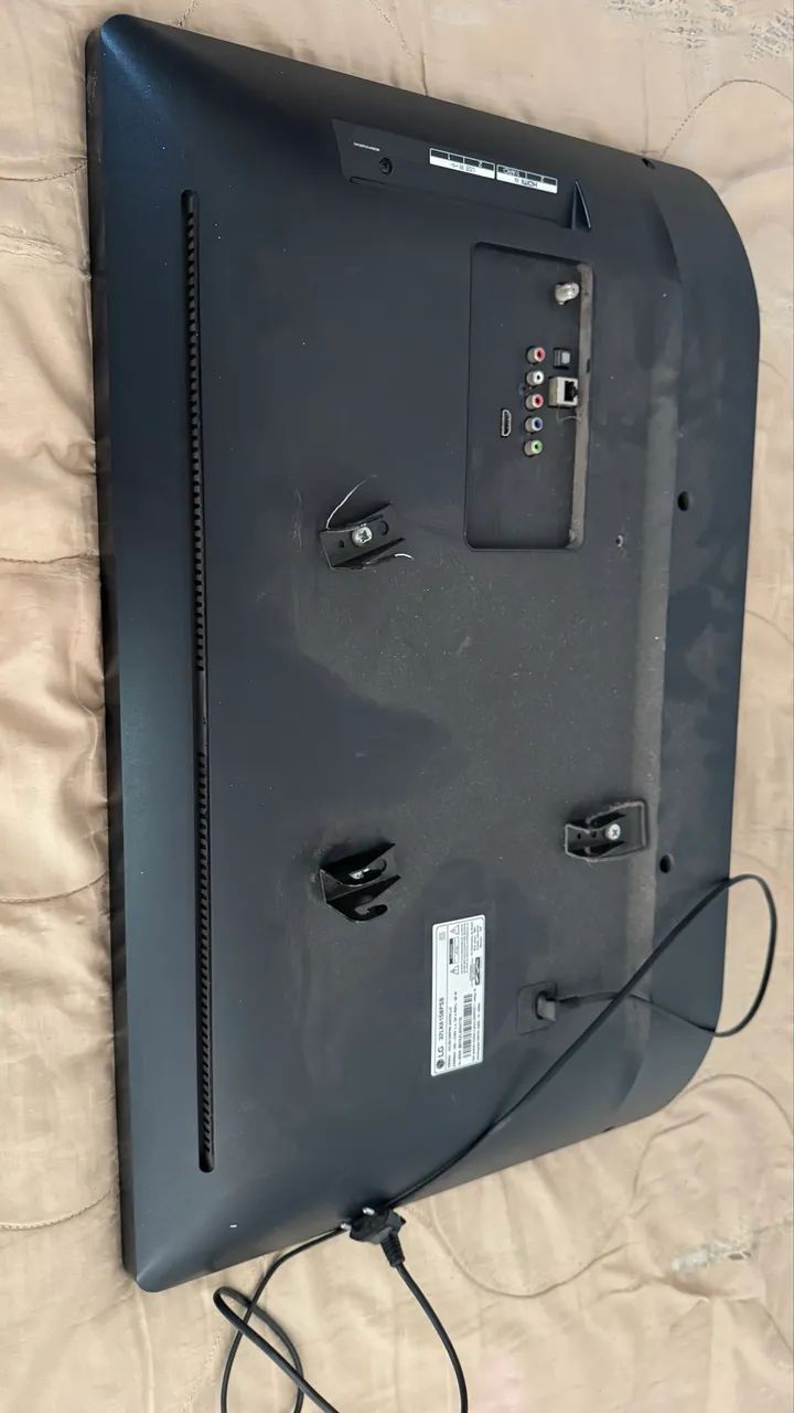 Smart TV semi nova LG  - Foto 4