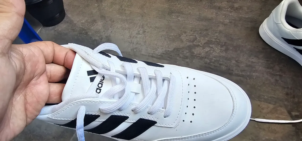 Tênis Adidas Branco courtblock