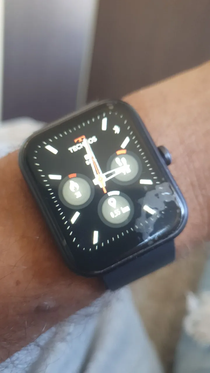 Smartwatch Technos conectivo max .