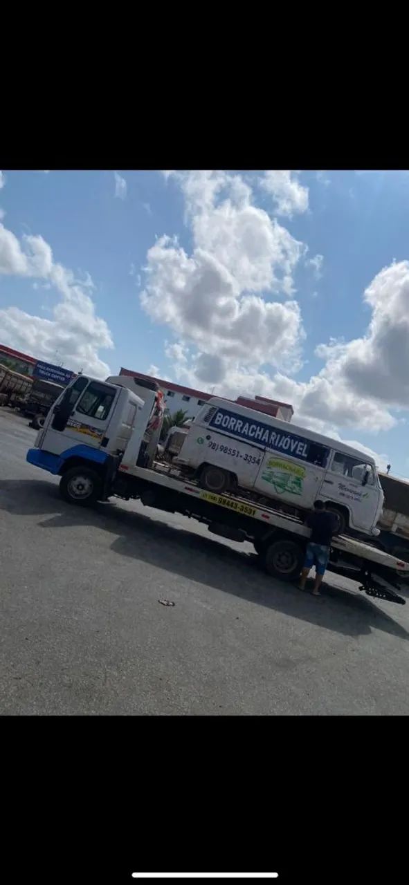 Vendo caminhao guincho reboque plataforma  cargo 712 2011  - Foto 5