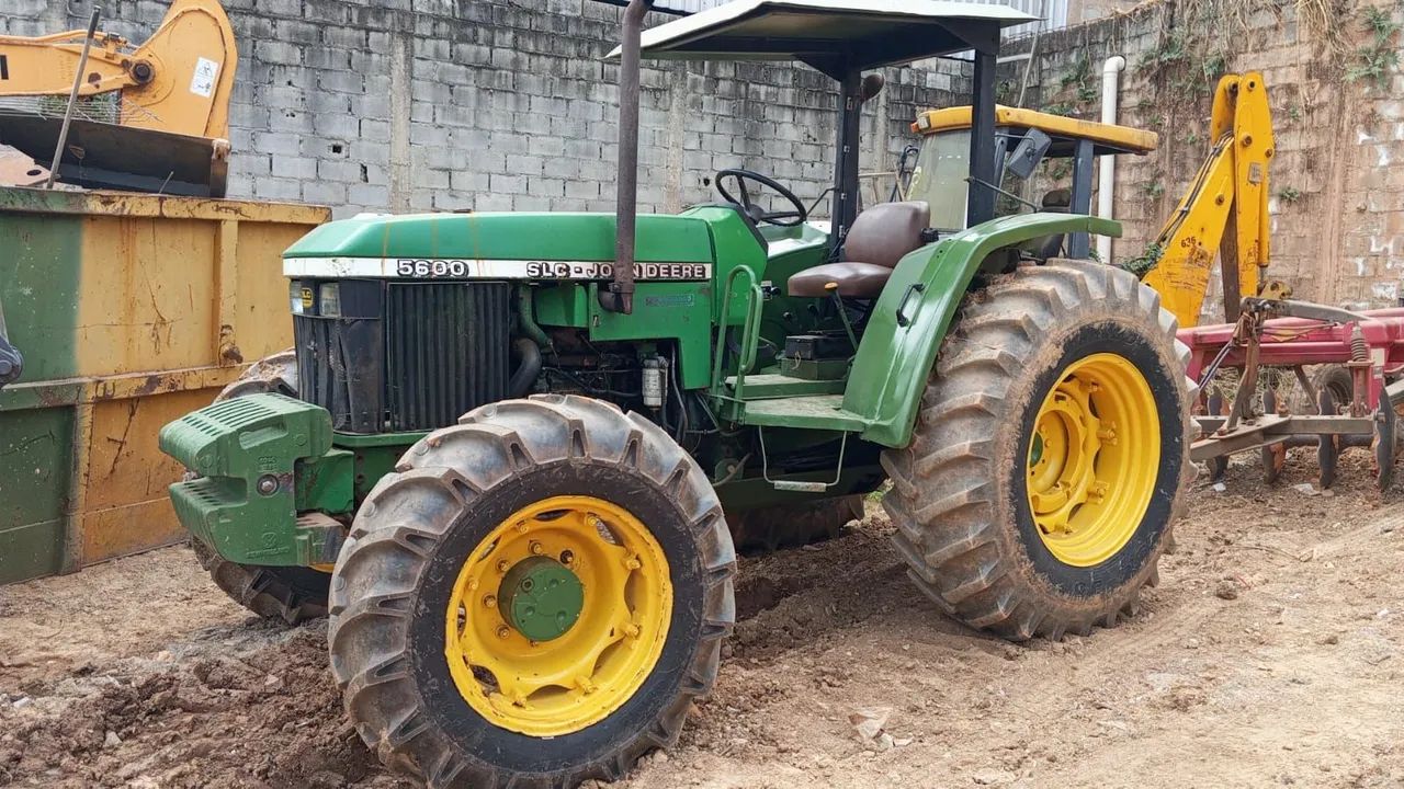 Vendo trator John  Deere 5600 2206 - Foto 3