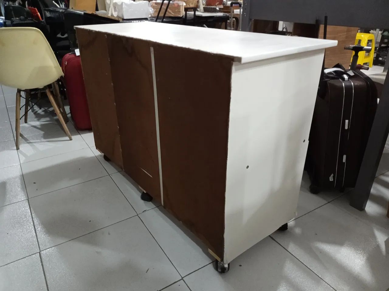 Cômoda Branca com Gavetas e Armário  - Foto 2