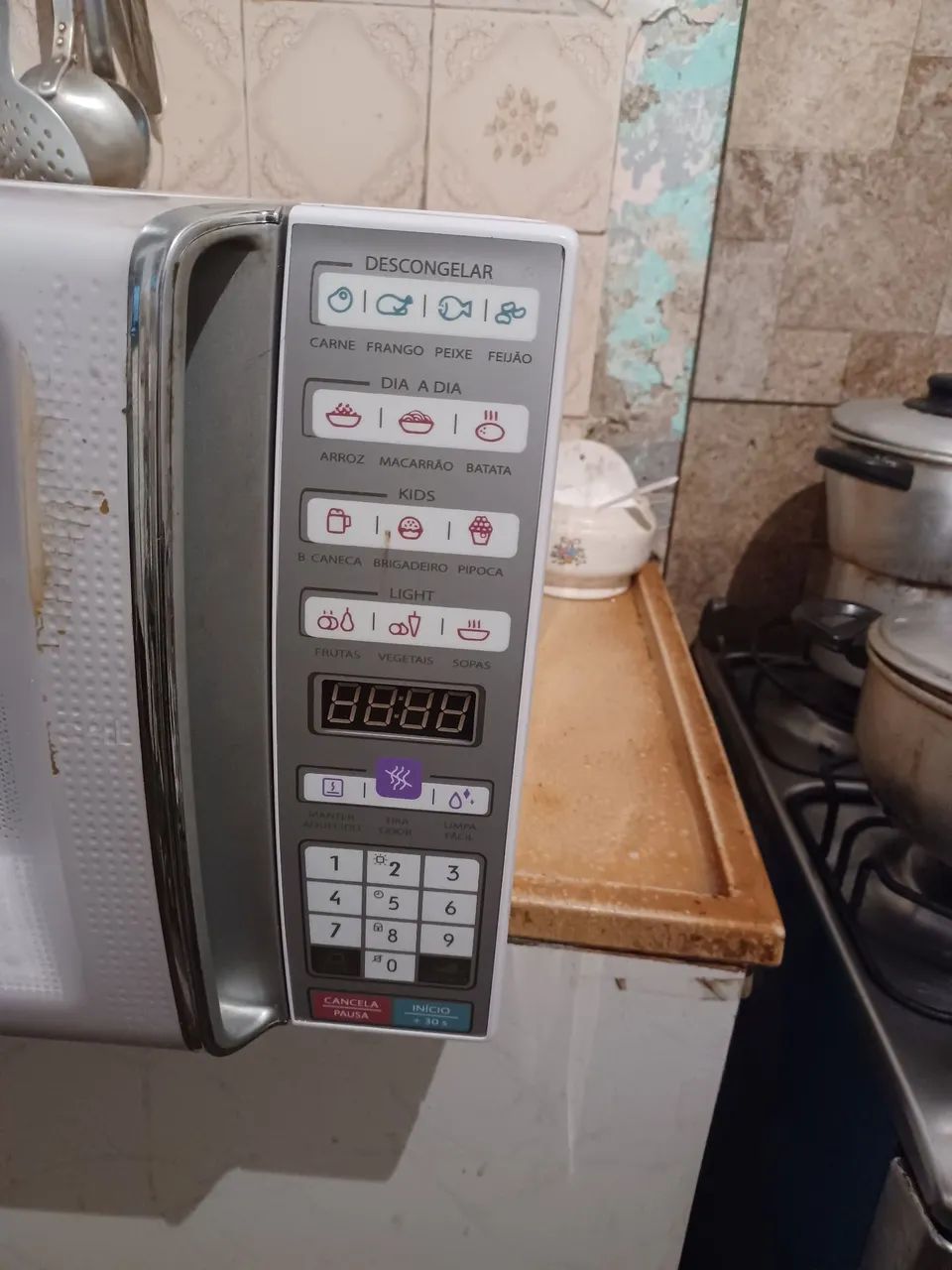 Vendo mictondas usado e em perfeitas condicoes por 300.00 - Foto 6