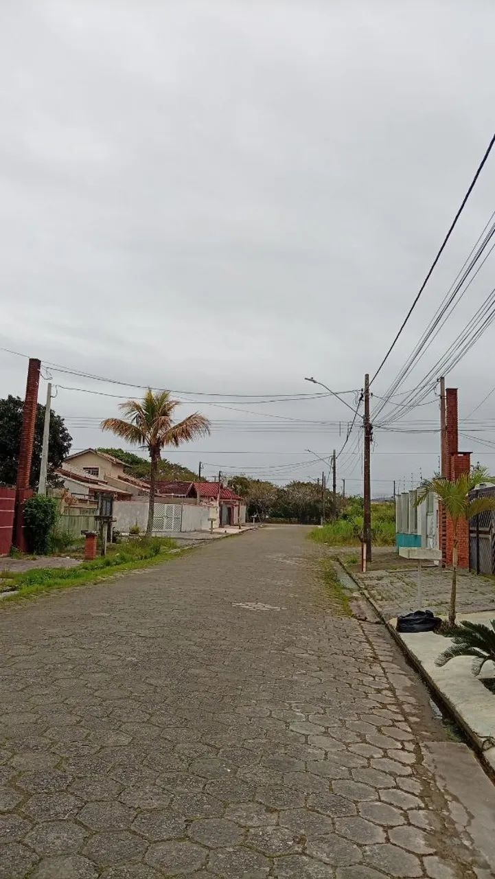 Precisa se de cuidadora em peruibe