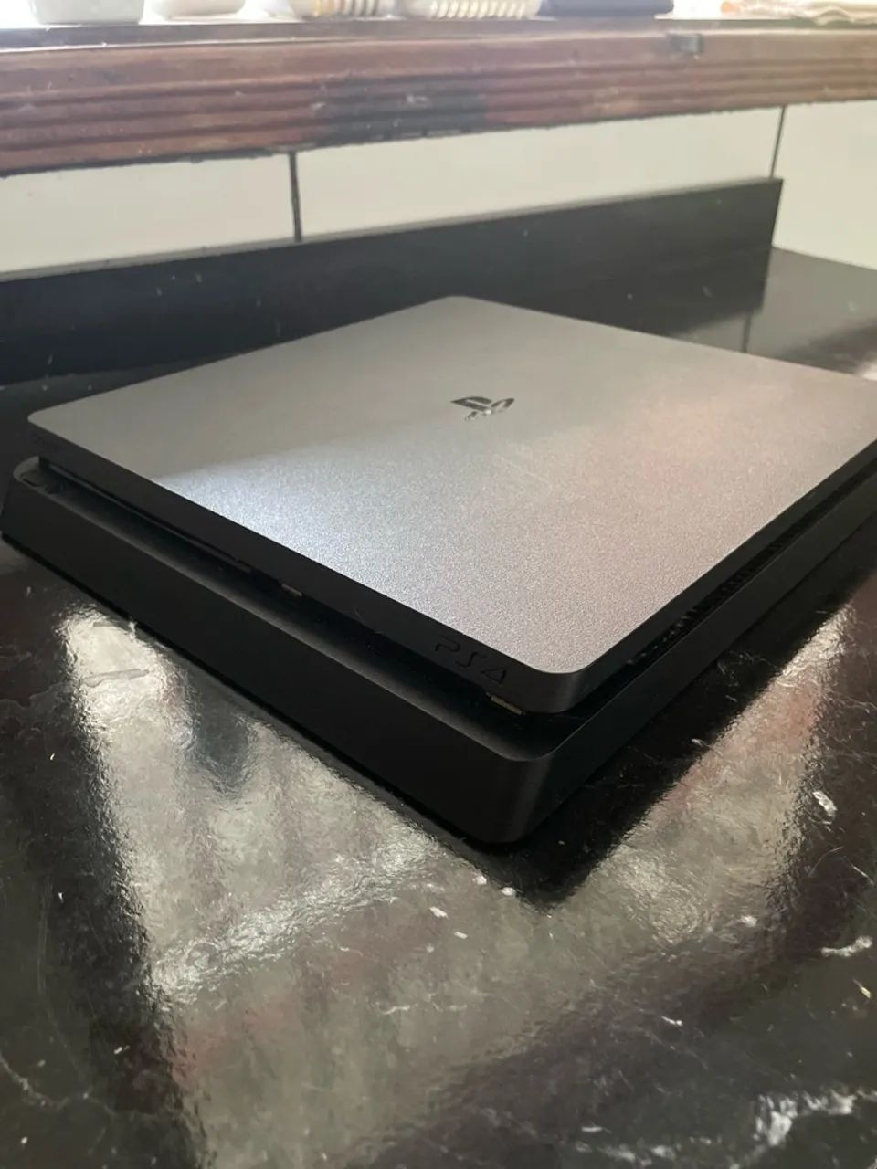 PS4 Slim 500GB + Controle Original + Ratchet & Clank - Foto 2