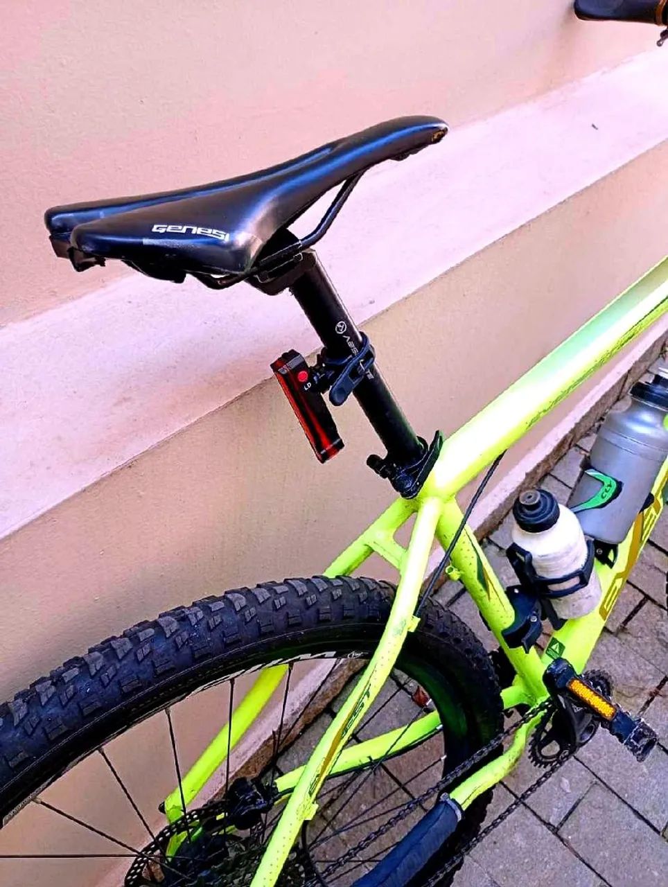 Vende se Monta bike para alfasto e trilha profissional - Ciclismo