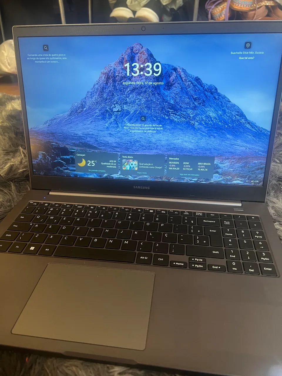 Vende-se 