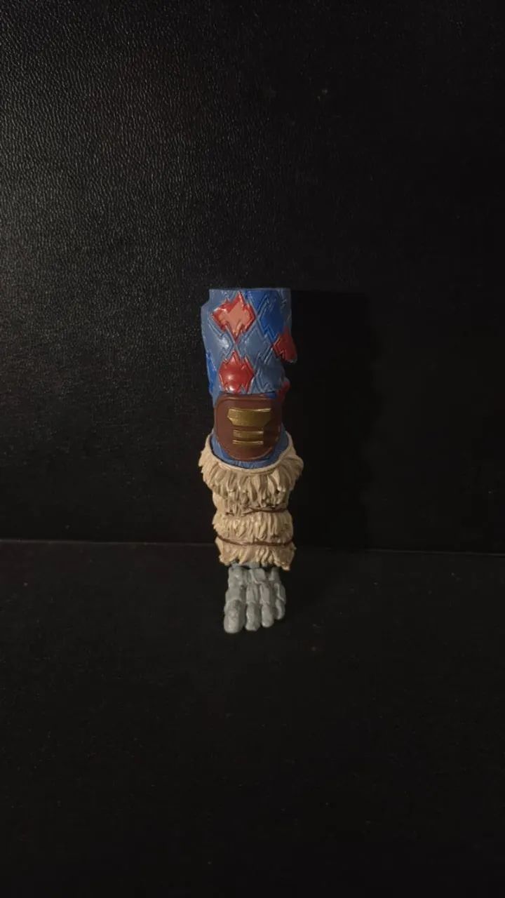 Peça BAF perna Korg (esquerda) - Marvel Legends