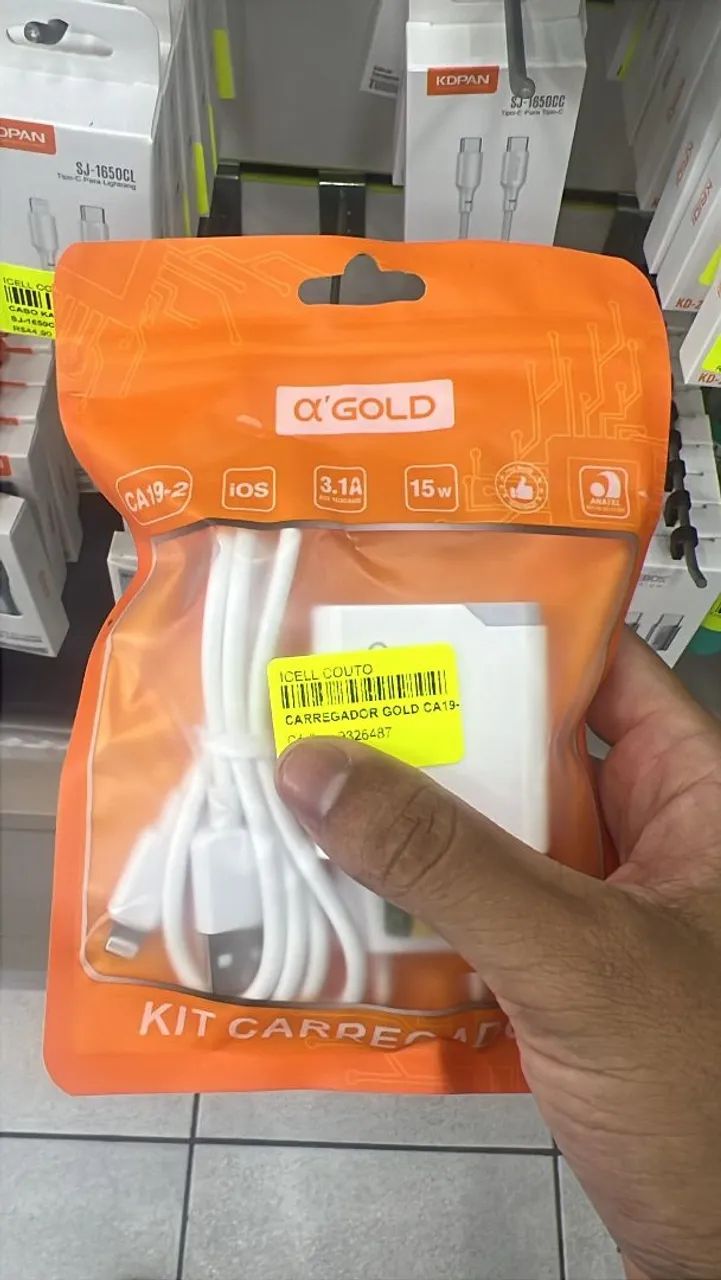 Carregador gold iPhone