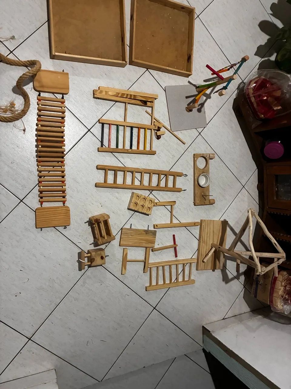 Brinquedo para pássaro 
