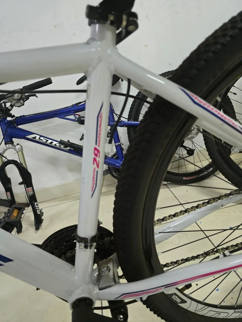 Bicicleta  - Foto 2