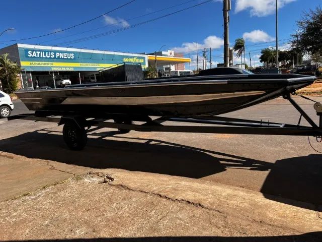 Canoa Soldada Construção Leve com Boa Resistência - A partir de 7.990,00 - Foto 2