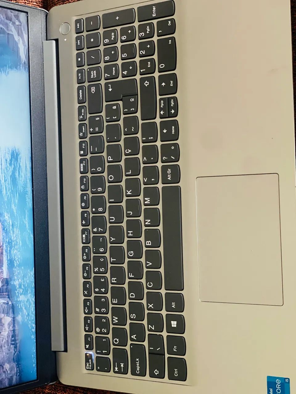 Vende-se Notebook Lenovo I5 IDEAPAD 2024  - Foto 2