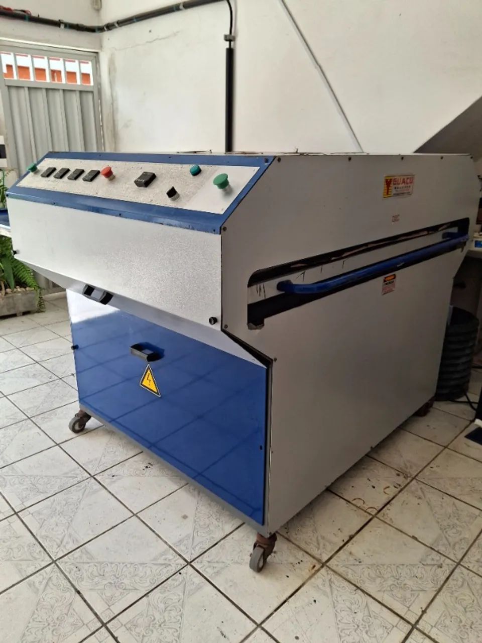 Prensa para Sublimação 2 Bandejas 100x140cm Peneumática + Compressor 15L - Foto 2