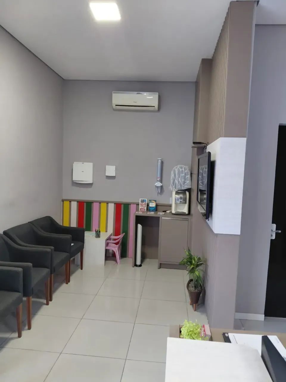 Alugo ampla sala no coraçao do bairro Vila Nova com 140 m² - Foto 4