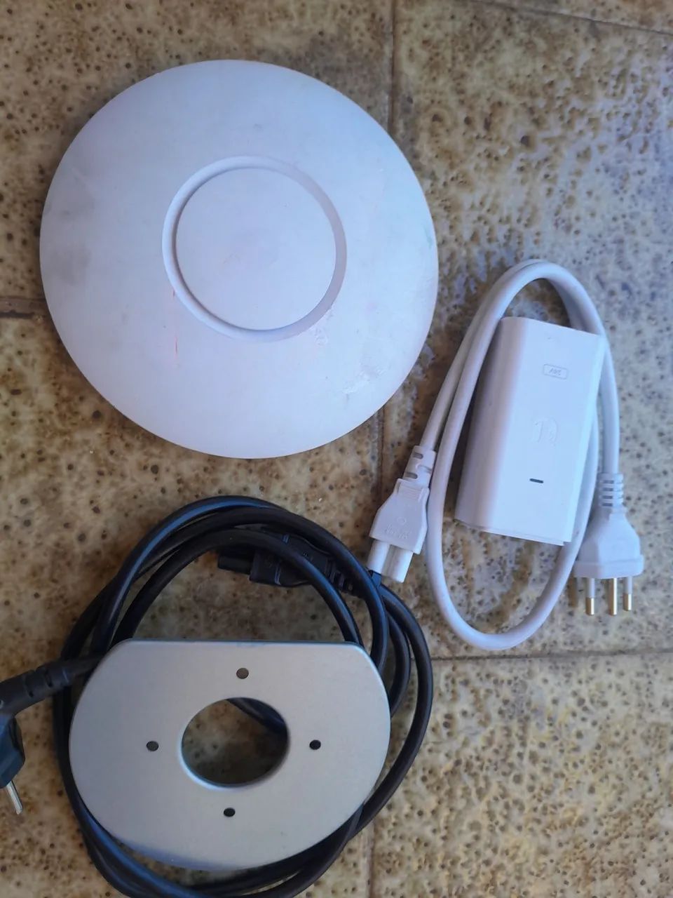 Access Point Unifi Ubiquiti - Foto 2