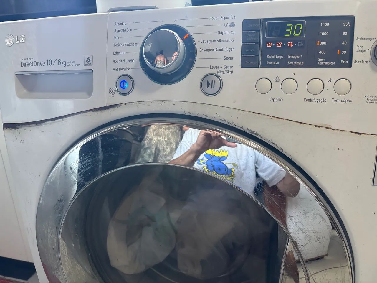 Máquina de lavar roupa marca LG - Foto 4