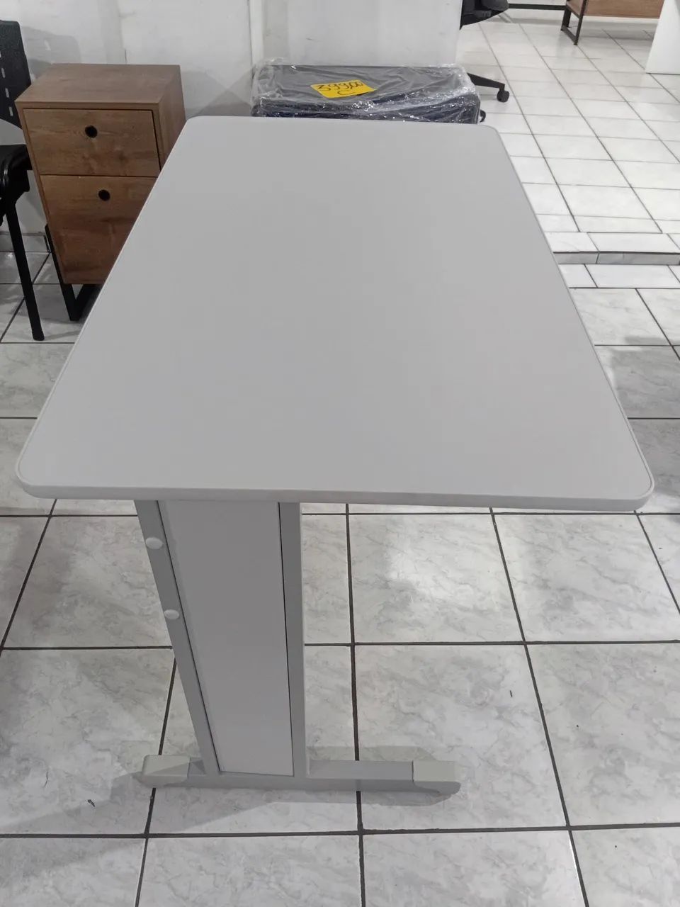 Mesa cinza para escritório  - Foto 3