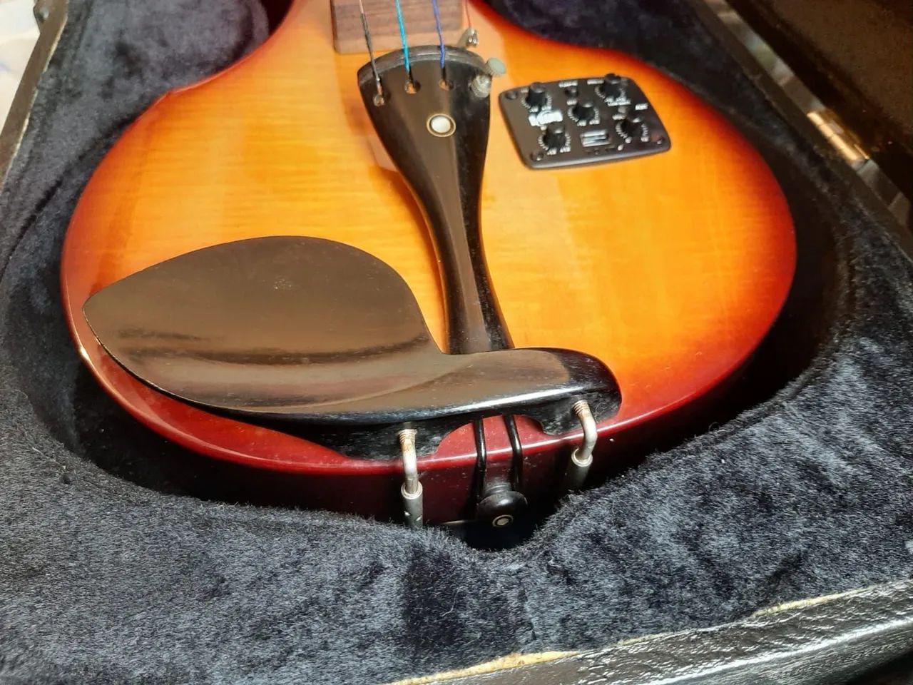 VIOLINO ELÉTRICO MARQUES. "TROCO". - Foto 2