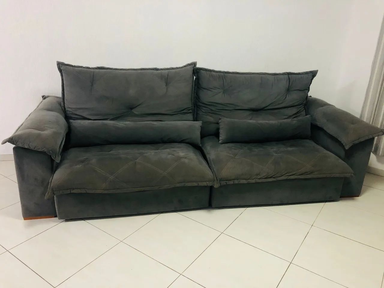 Sofá retrátil e reclinável suede  - Foto 2