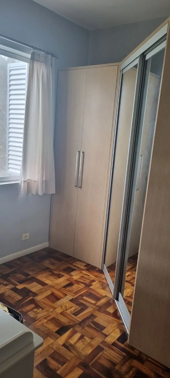 Armário tipo closet com portas de espelho - Foto 2