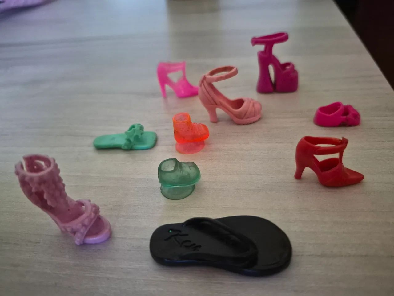 Sapatos boneca Barbie aleatórios - Foto 2