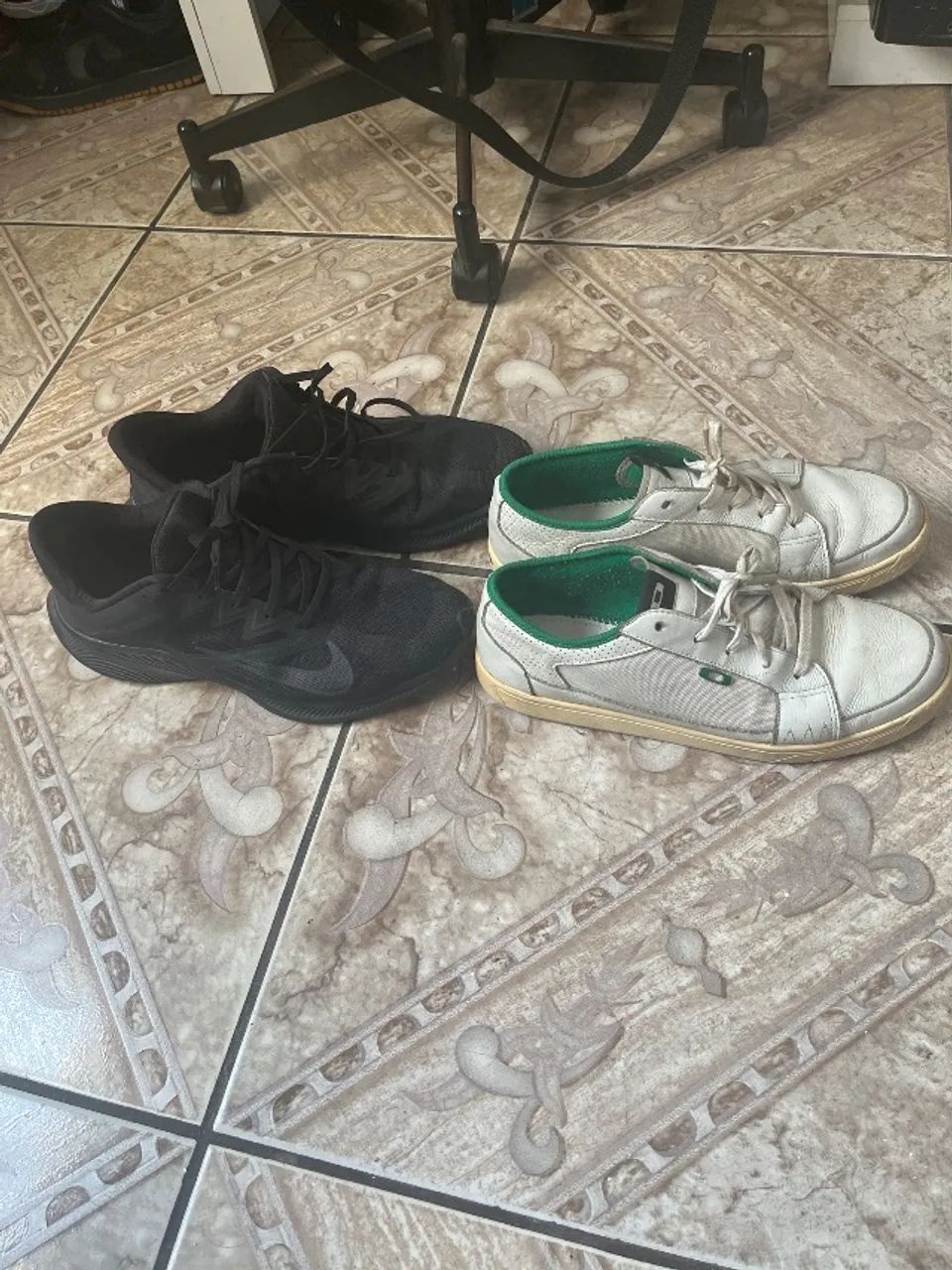 Tênis Nike e tênis Oakley original 