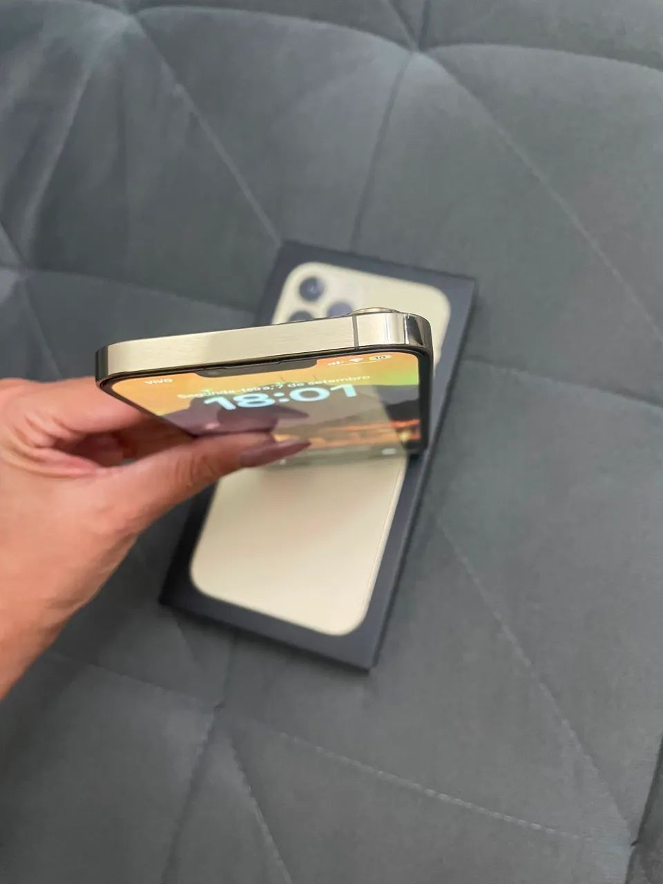 iPhone 13 Pro Max 256GB Dourado - Foto 2