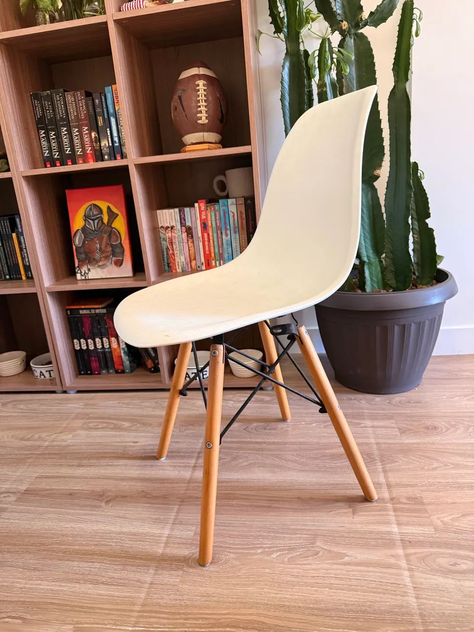 Cadeira branca Eiffel  - Foto 3