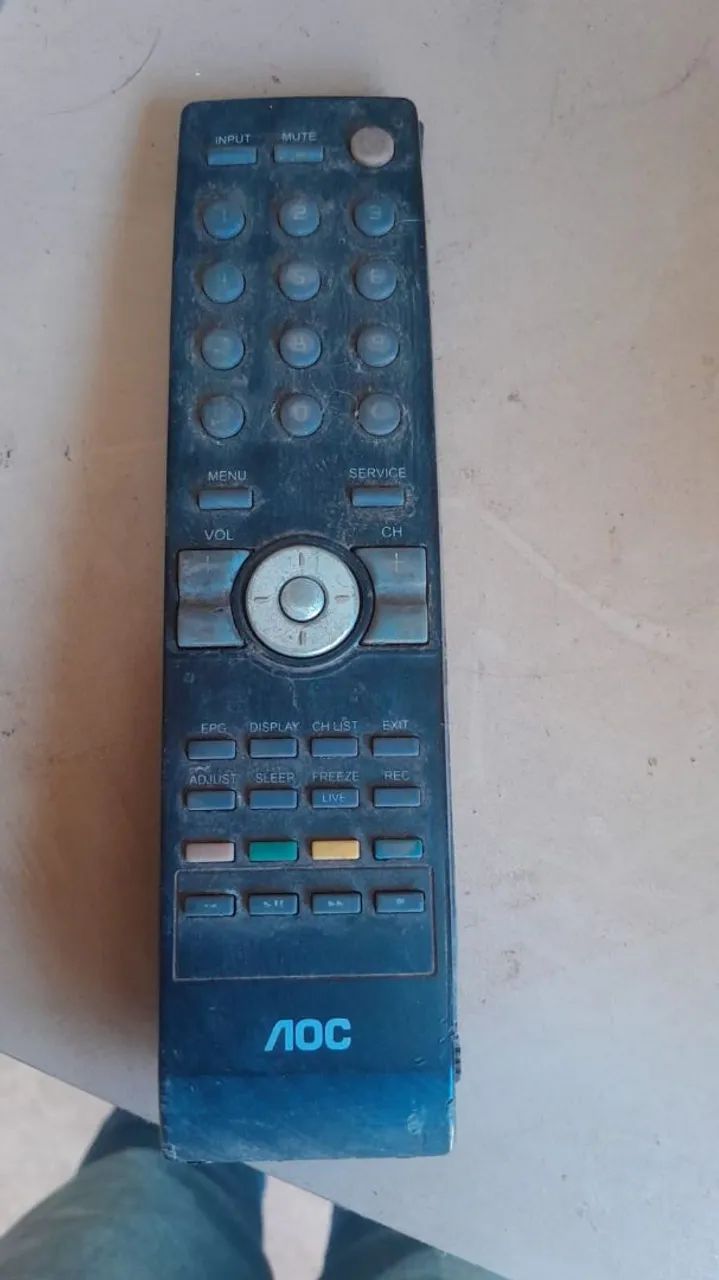 Tv Led 40 polegadas AOC perfeita sem defeitos garantida porém não é Smartv  - Foto 4