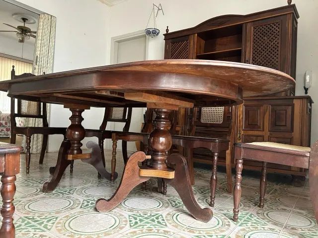 Sala de Jantar - MESA & 8 CADEIRAS