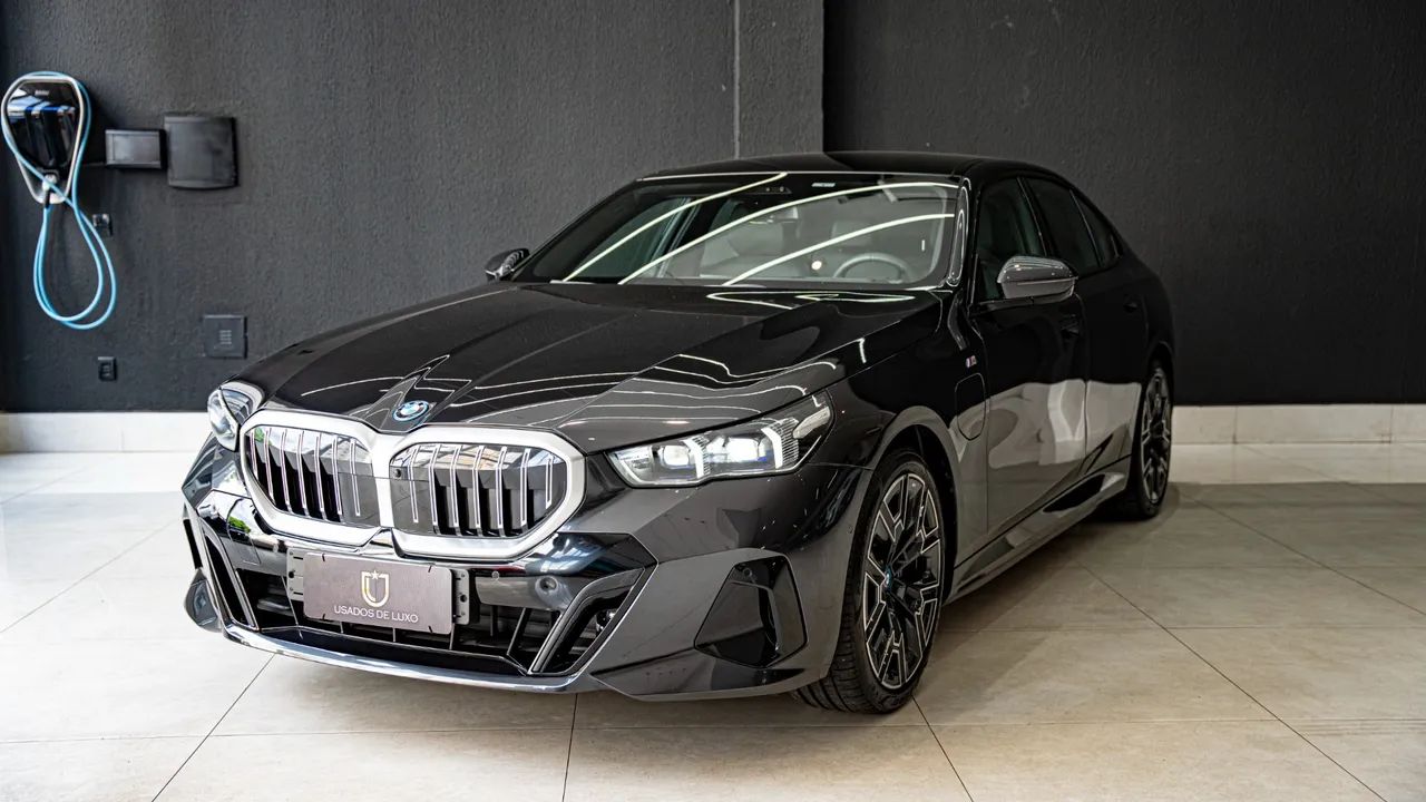 BMW 530E M Sport 2.0 Turbo Híbrido Aut. 2025