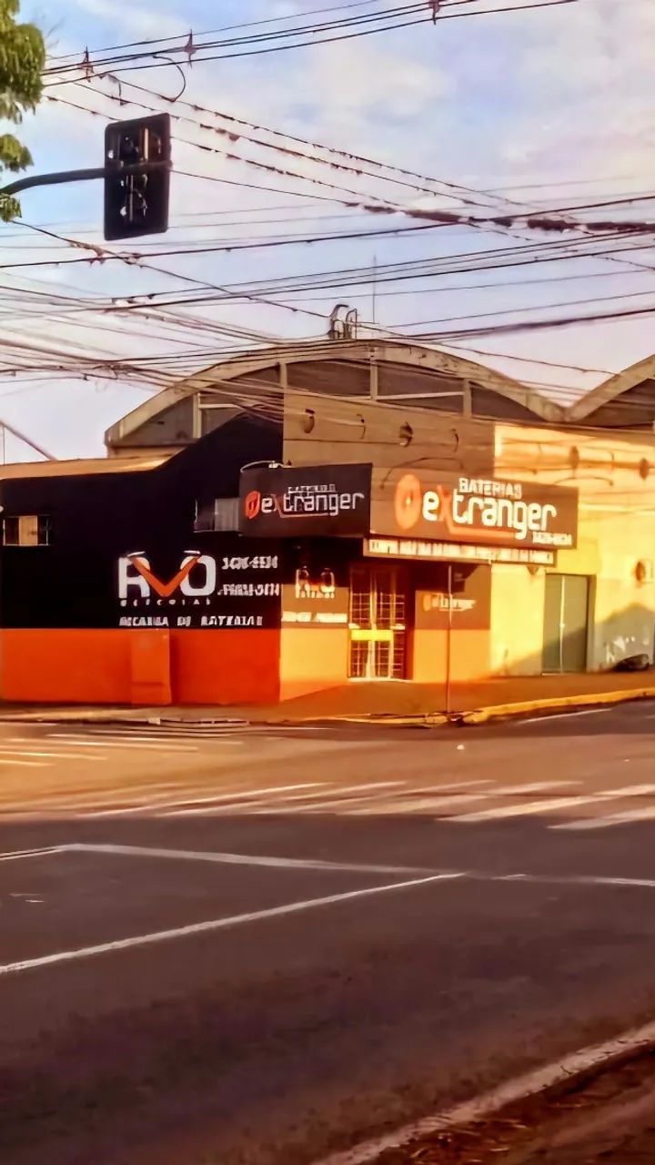 Imóvel Comercial na Avenida Gov. Roberto da Silveira - Foto 3