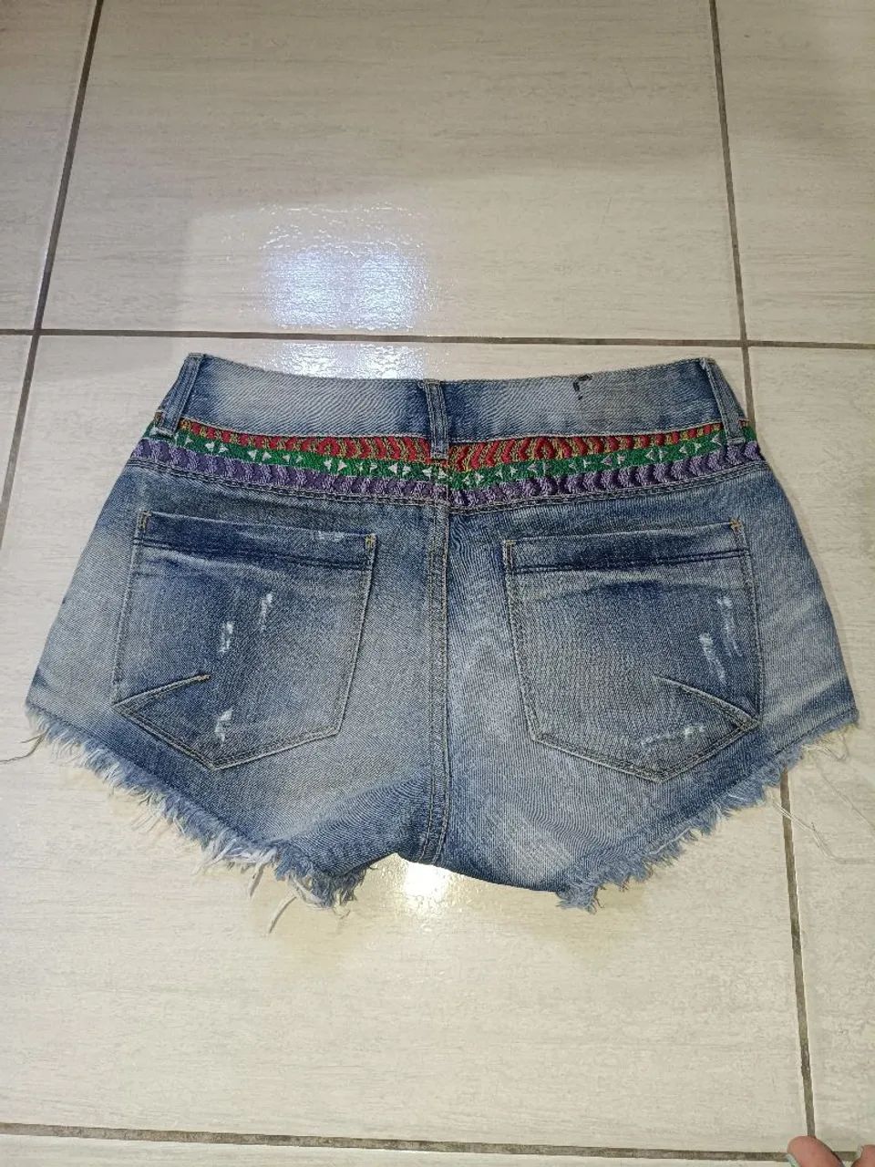 BRECHÓ= ROUPAS USADAS EM BOM ESTADO ? - Foto 4