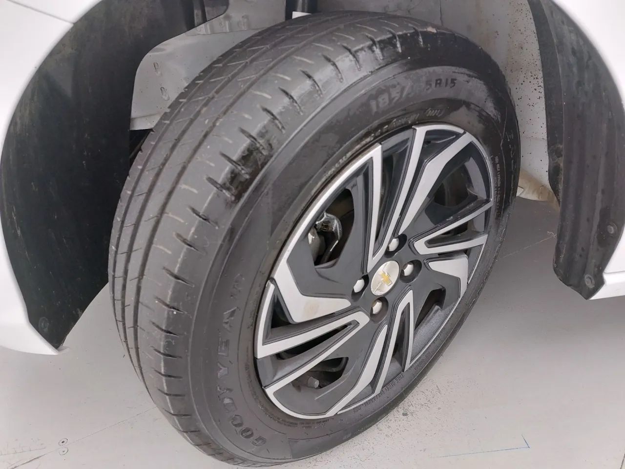 Chevrolet Onix Hatch 1.0 12V Flex Mec. 4P, foto 11 de 18