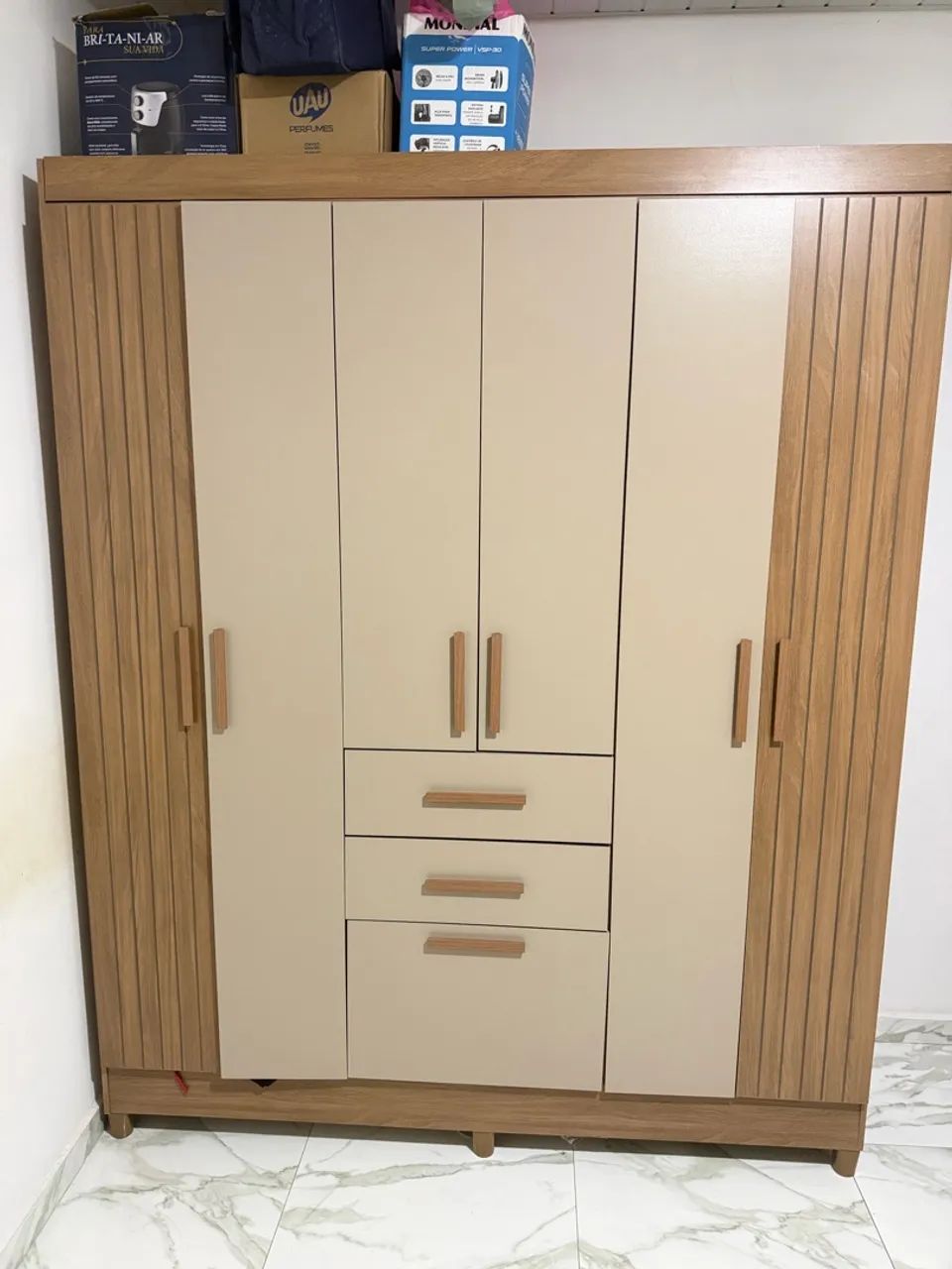 Guarda roupa casal 