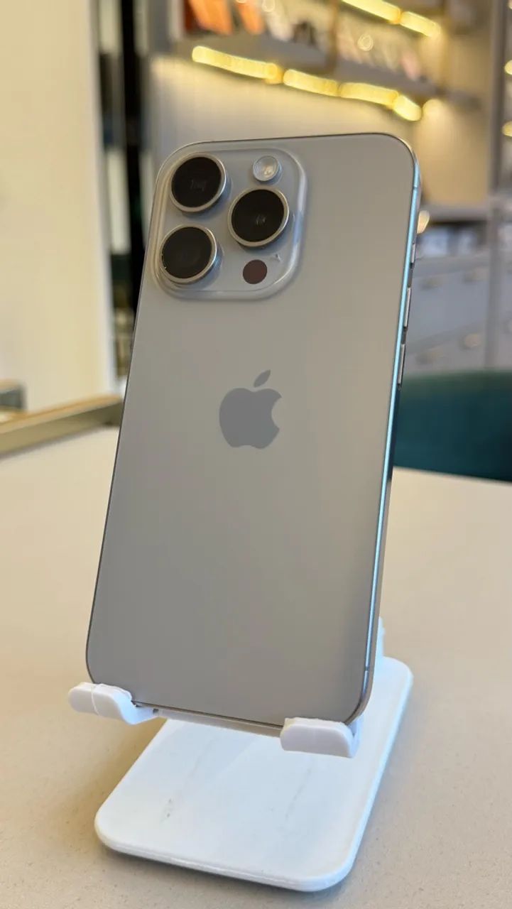 IPHONE 15 PRO 512GB NATURAL SEMINOVO / LOJA FÍSICA - Celulares e