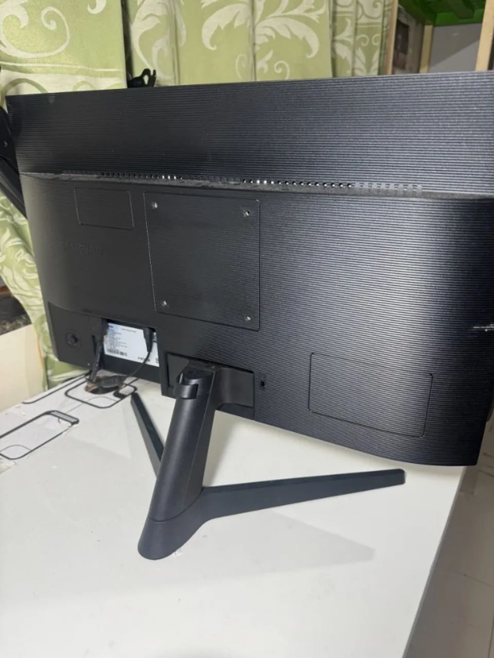 Monitor Samsung 24" Full HD IPS T350 - Foto 3