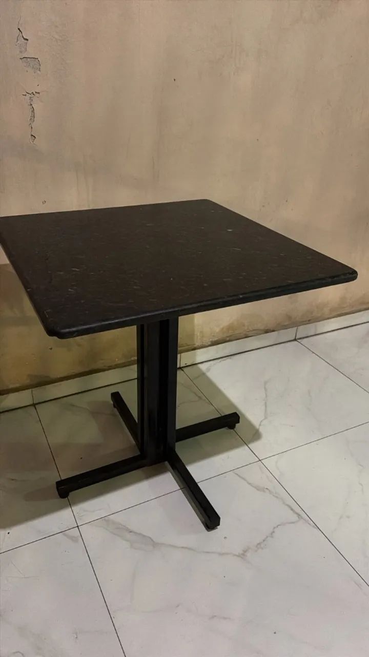 Mesa com tampo em mármore 04 unidades - Foto 2