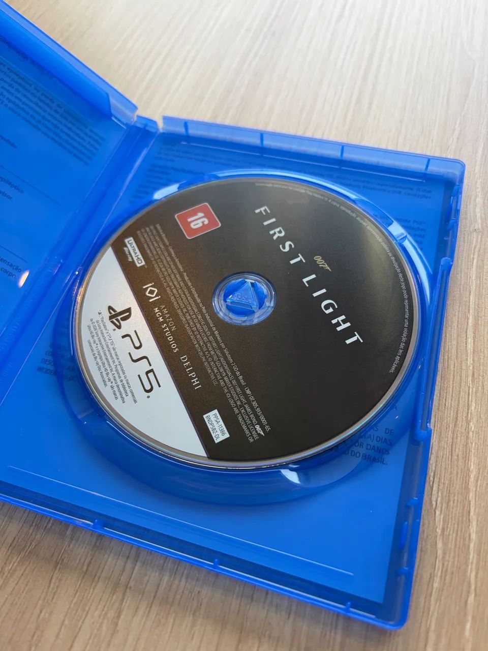 007 First Light PS5 - Foto 2