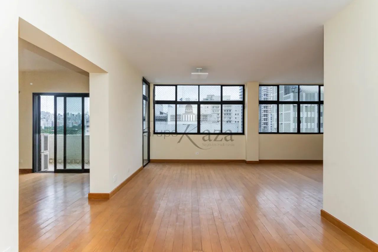 Apartamento - Itaim Bibi - 3 Dormitórios - 211m². - Foto 2