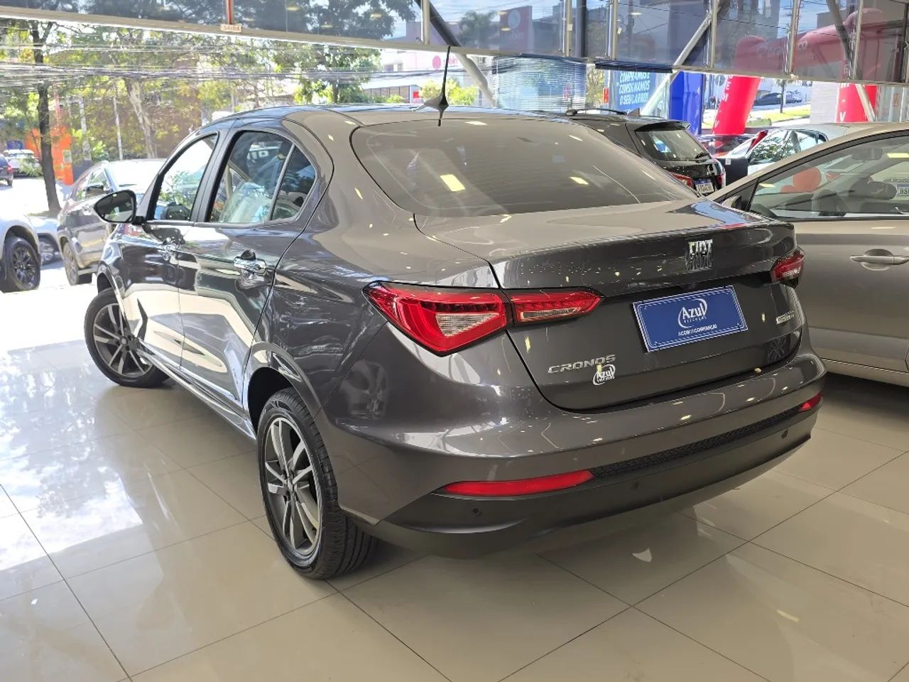 Fiat Cronos Precision 1.3 16V Flex Aut. 2023 - Foto 4
