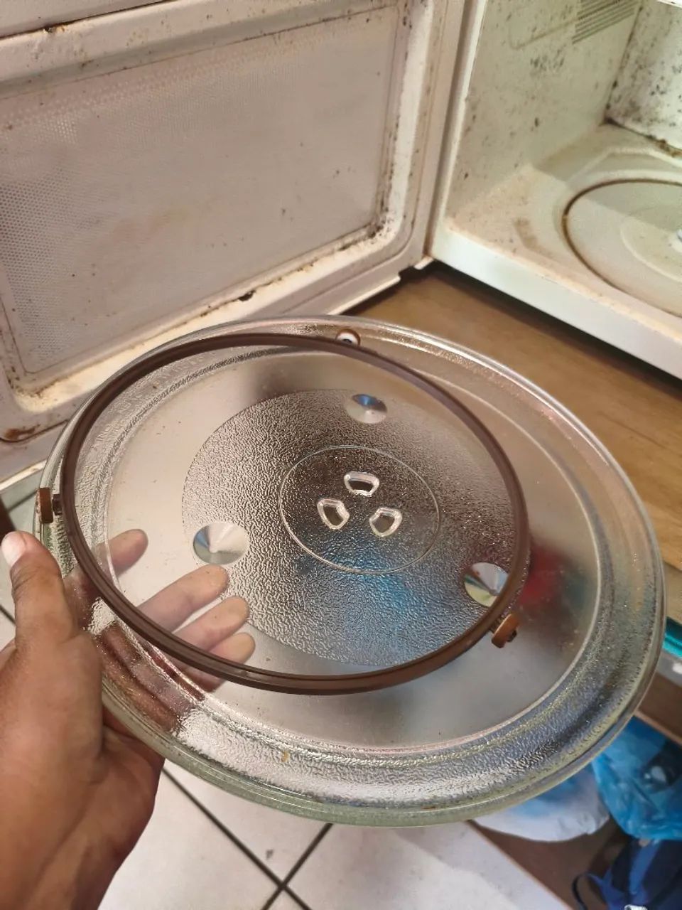 Microondas Consul pra retirada de peças  - Foto 4