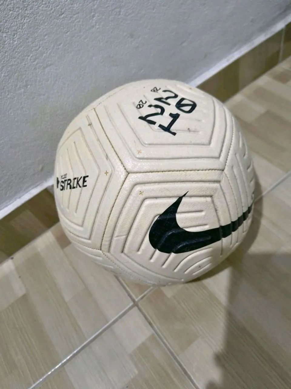 bola nike flight strike campo