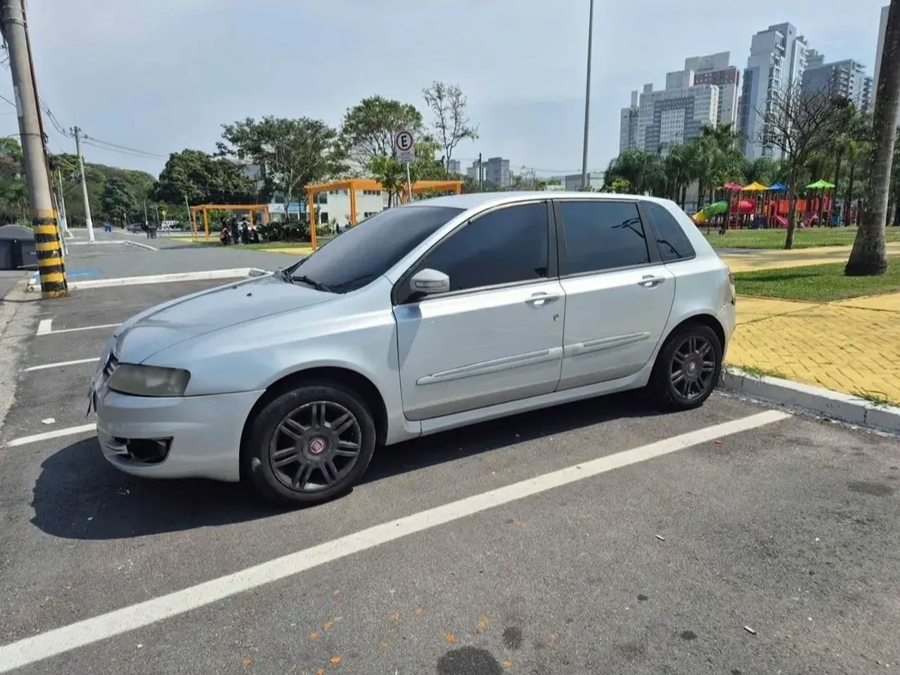 Fiat Stilo Stilo 1.8 ATTRACTIVE Flex 8V 5p 2011