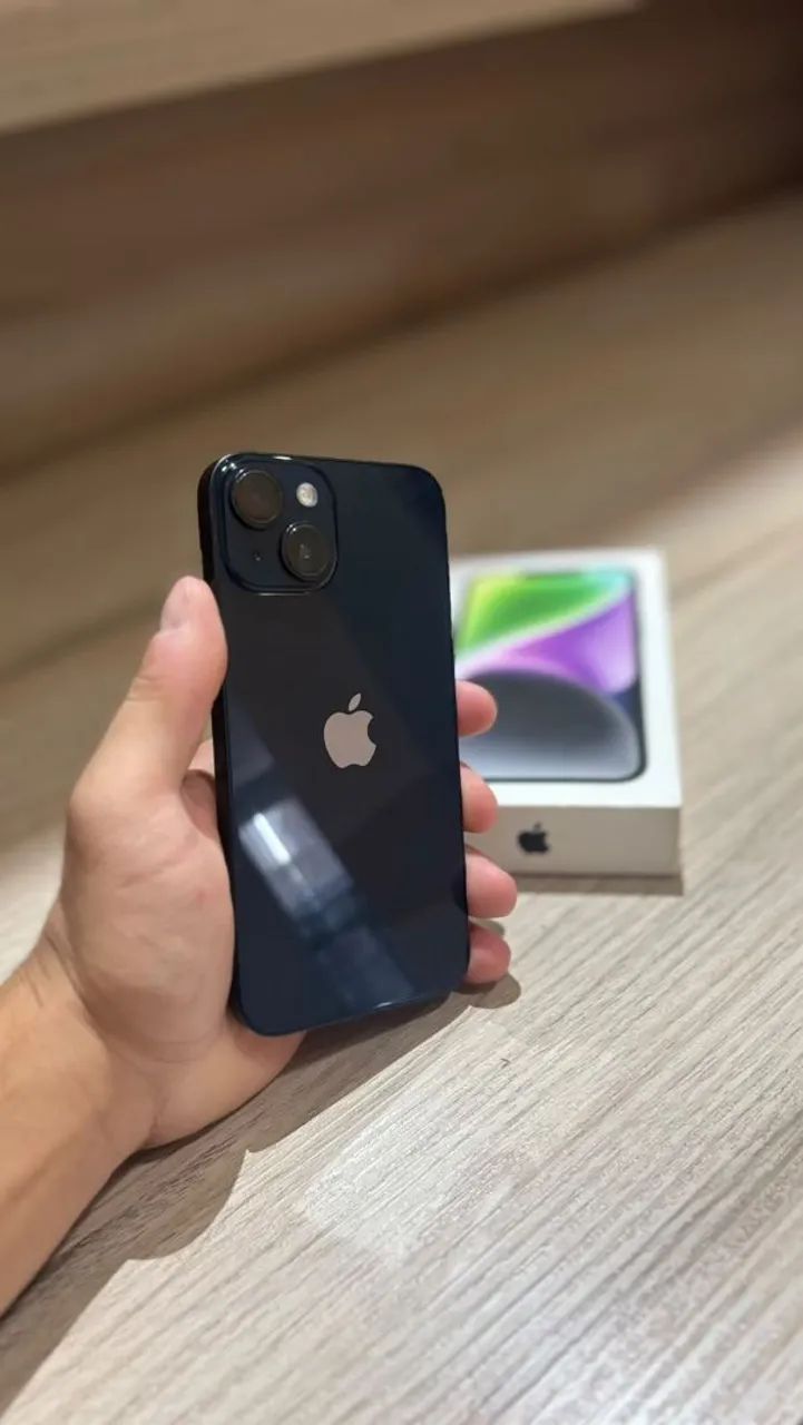 2 iPhone 14 um Black piano com caixa e um azul sem caixa ? - Foto 3