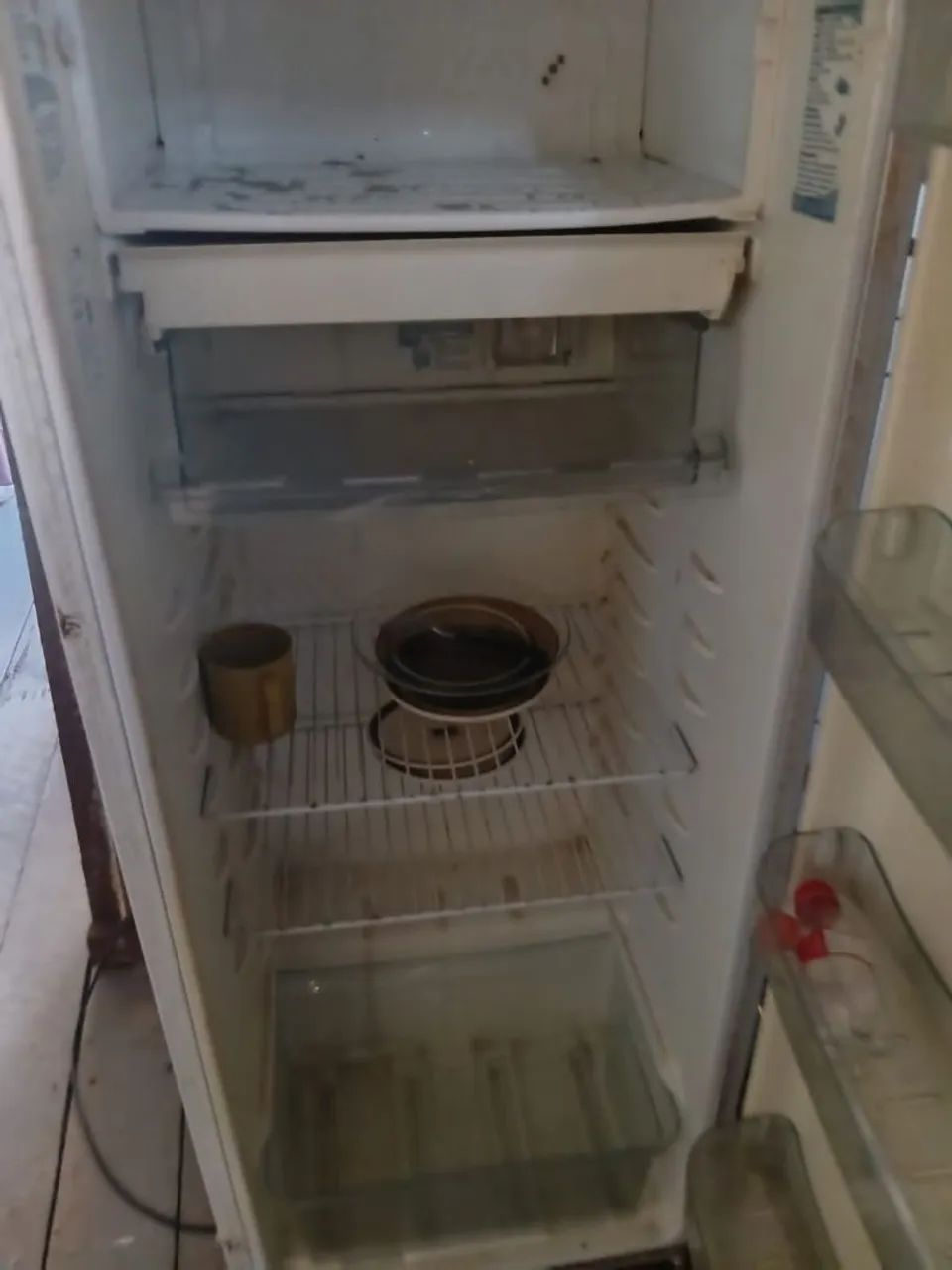 Geladeira Perfeitamente pegando  - Foto 3