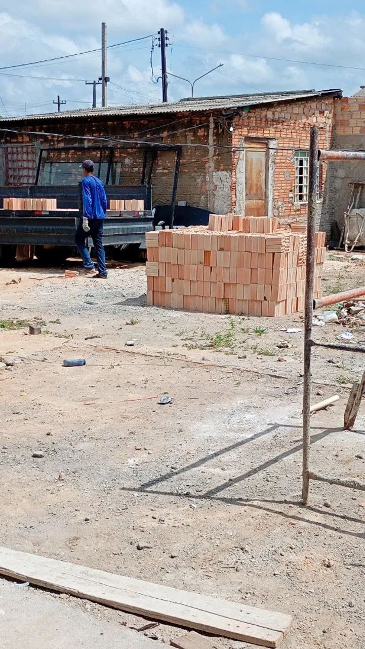 Trabalho com fabricação e vendas de tijolo 